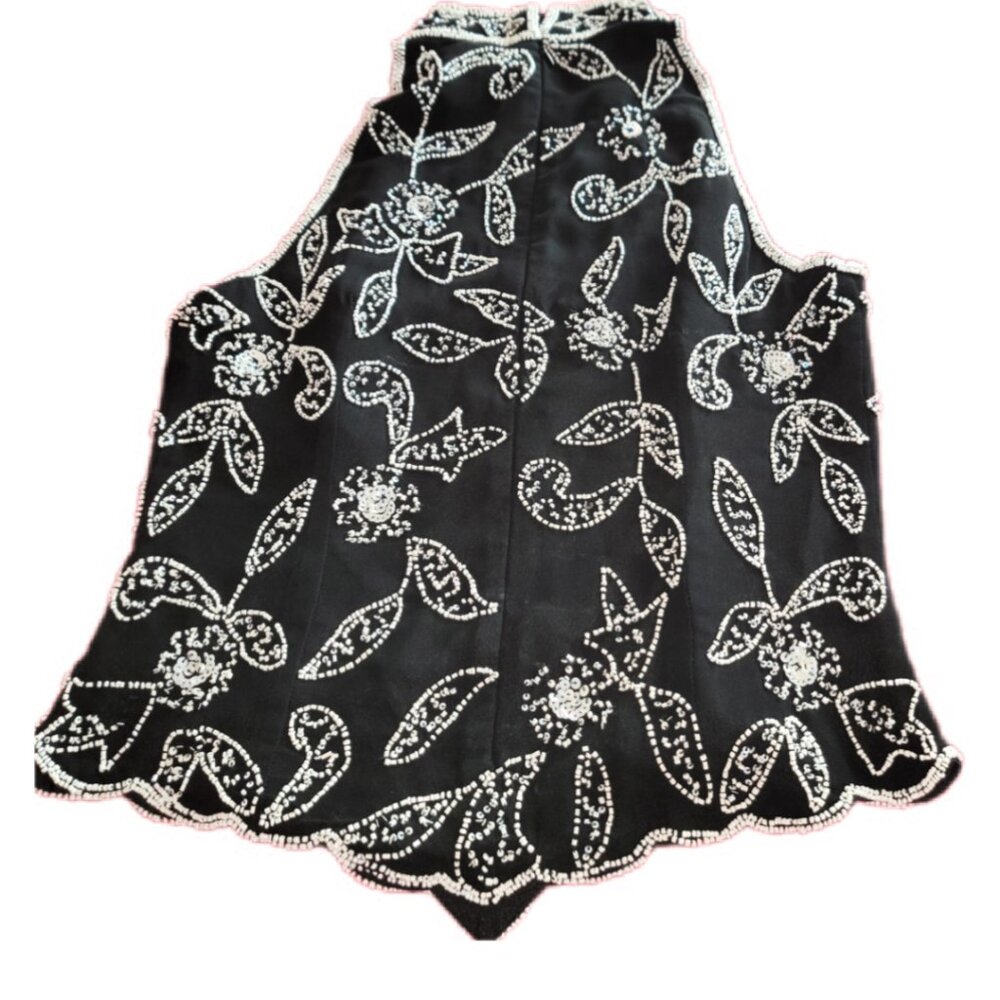Camille La Vie Beaded Halter Top Black White Scalloped Hem Size M NWT - Picture 3 of 5